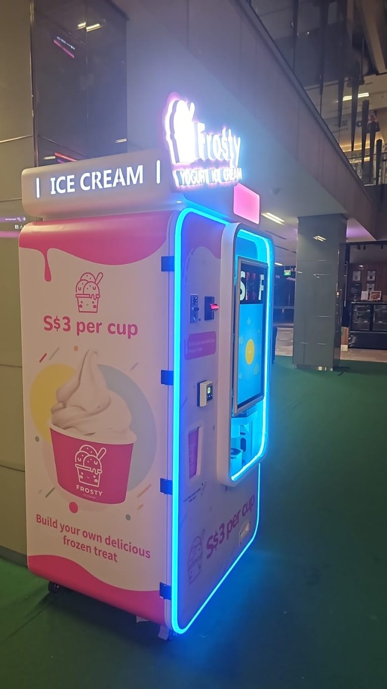 Kinex Mall Ice Cream Dispenser Frosty Yogurt